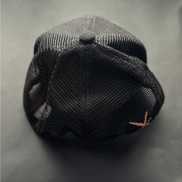 Hyraw SnapBack - Picture 2 of 4